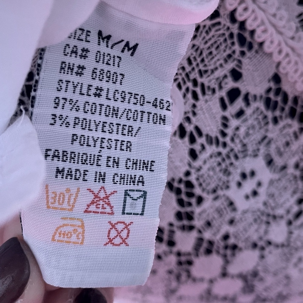 Embroidered beautiful shirt - Picture 6 of 8